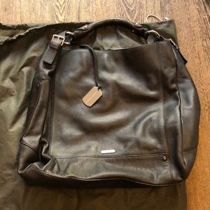 VINCE CAMUTO BLACK BAG - 100% LEATHER